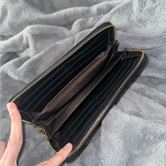 Wallet - Picture 4 of 6